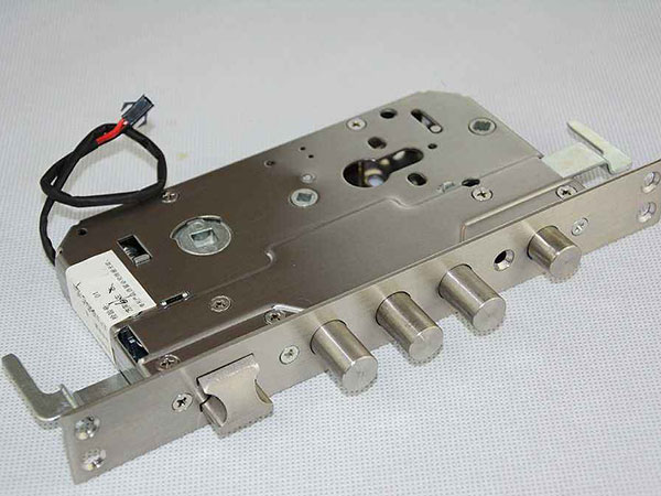 上饒換鎖（開鎖24小時電話）