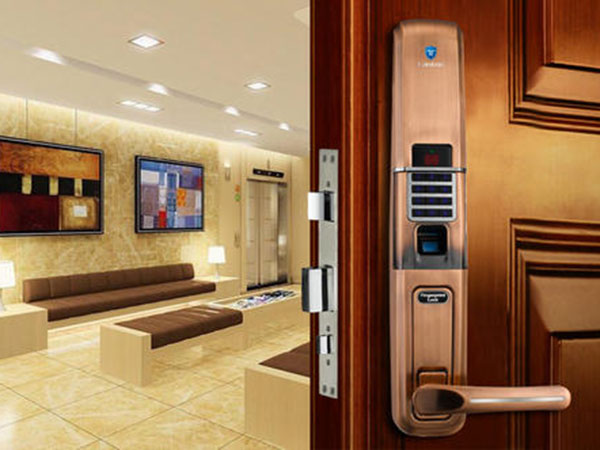 秀城區(qū)上門開鎖電話（附近開鎖24小時(shí)上門）